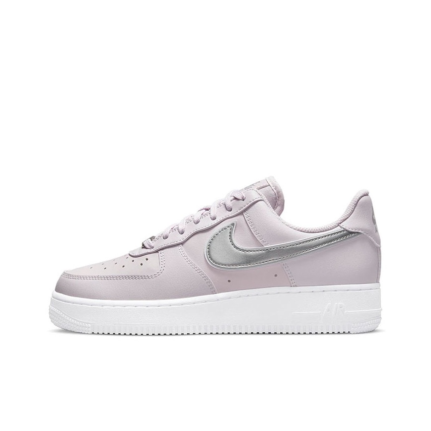 Nike Shoes Air Force 1 - حذاء نايك إير فورس 1 للنساء