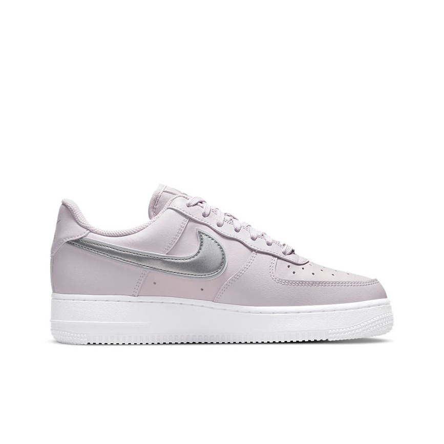 حذاء نايك إير فورس 1 للنساء من - مراجعة Nike Shoes Air Force 1 وسعره